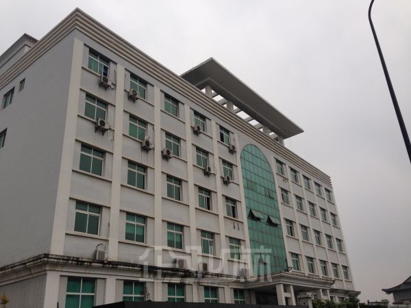 厂房正门图