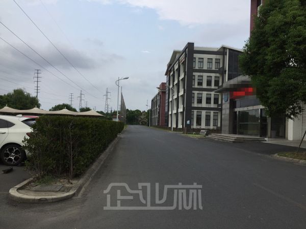 厂房正门图