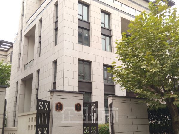 厂房正门图
