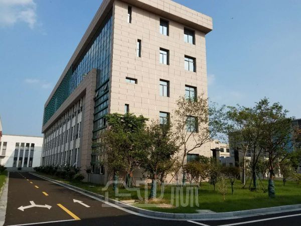 厂房正门图