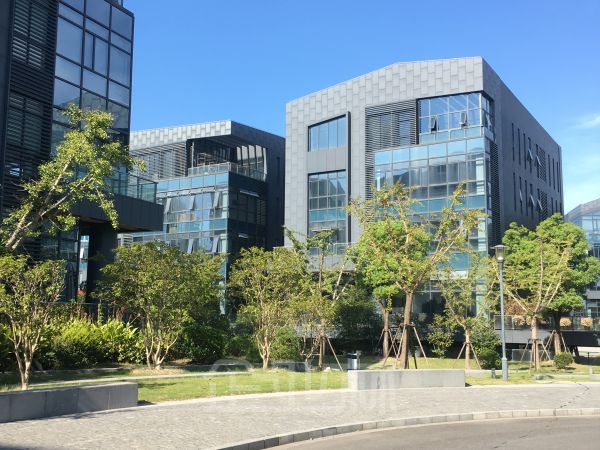 厂房正门图