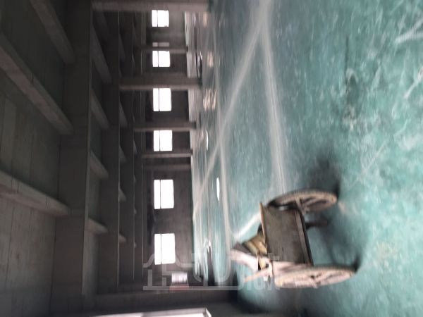 厂房正门图