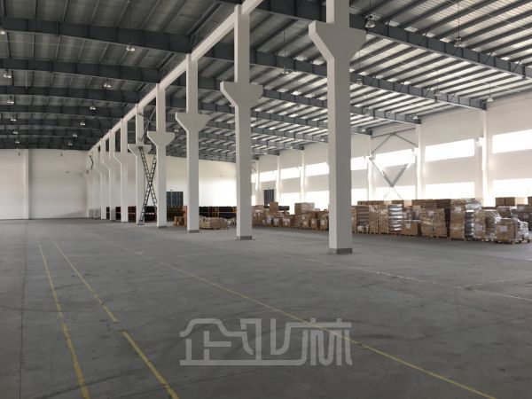 厂房正门图