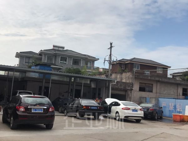 厂房正门图