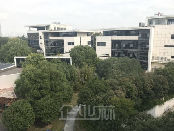 厂房正门图
