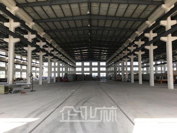 唐镇标准厂房招租层高14米带3顿行车
