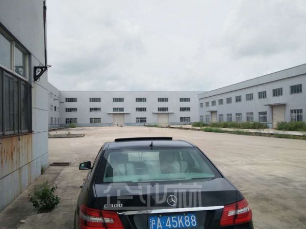 厂房正门图