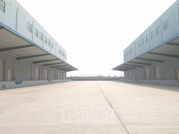 厂房正门图