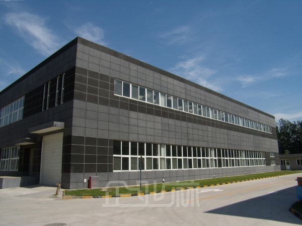 厂房正门图
