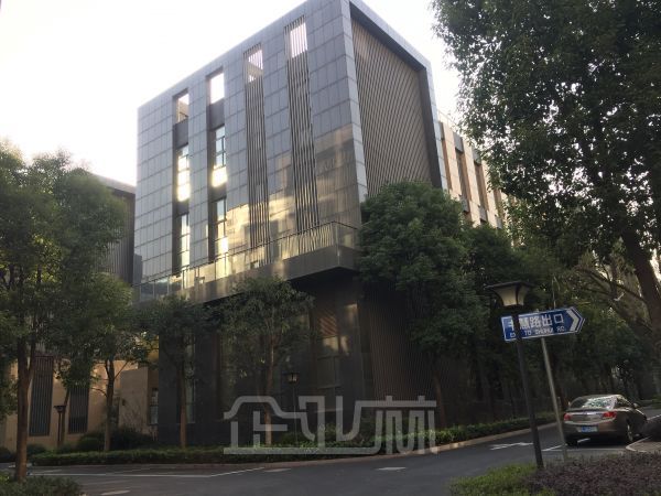 厂房正门图