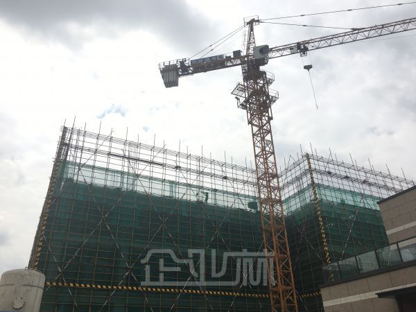 厂房正门图