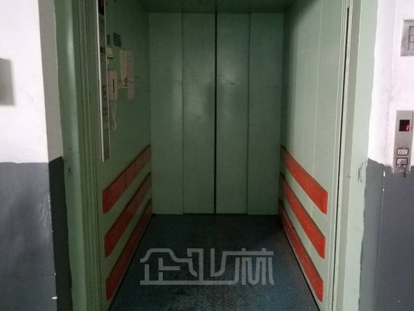 五角场独栋2376平方出租