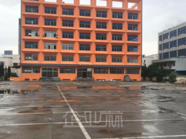 出租外高桥厂房2000平，可以短租半年
