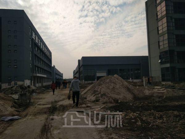 厂房正门图