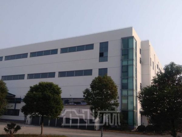 浦东曹路工业区11000平三层厂房出租 租金2元/天/平米