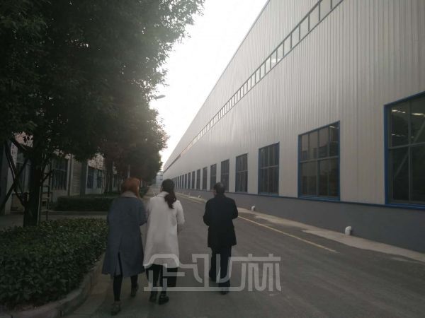 厂房正门图