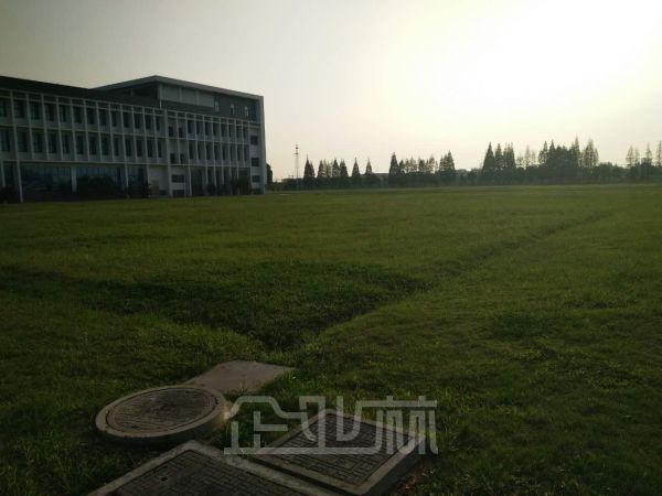 厂房正门图
