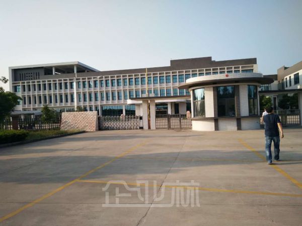 厂房正门图