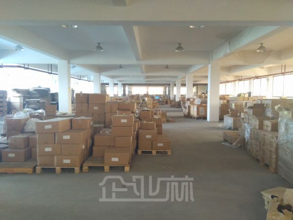 厂房正门图