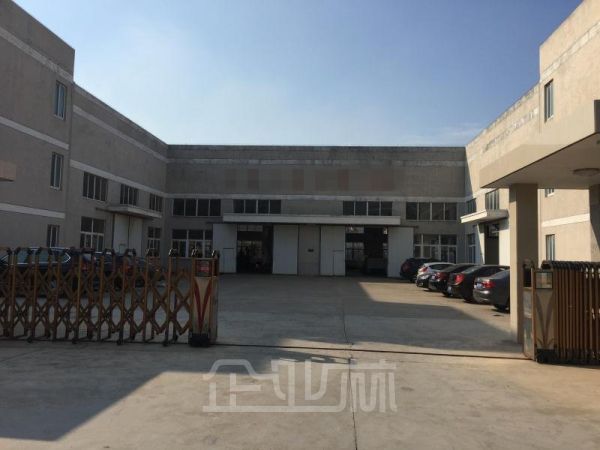 启东独门独院5400平方厂房出售