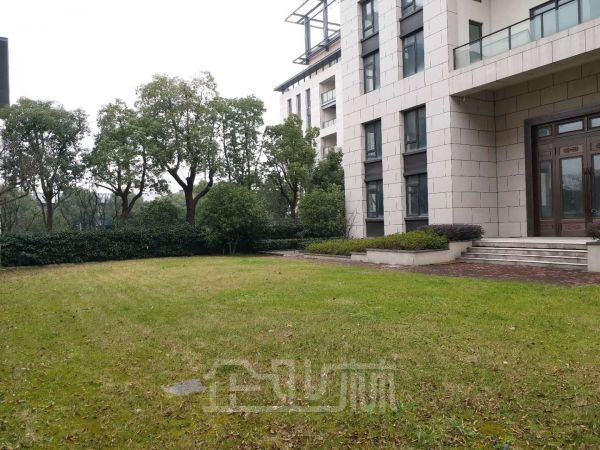 厂房正门图