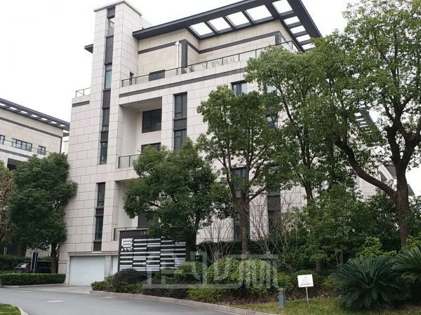 厂房正门图