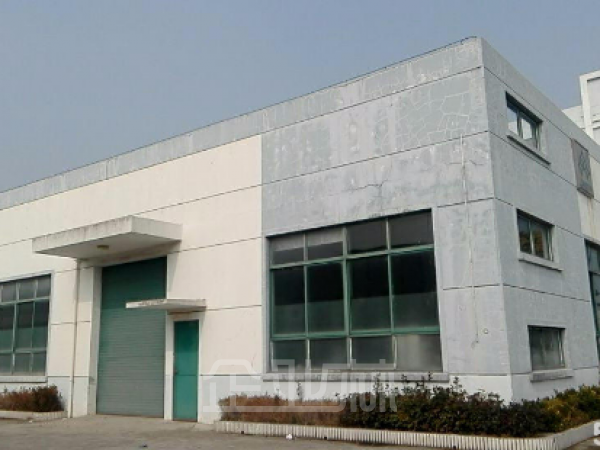 厂房正门图