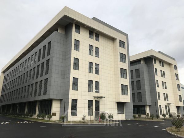 厂房正门图