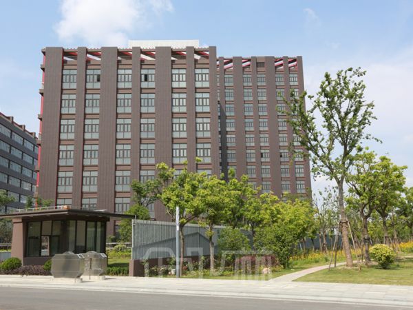 17万方中兴金领谷科技园+104板块+106平起租+可办公、环评