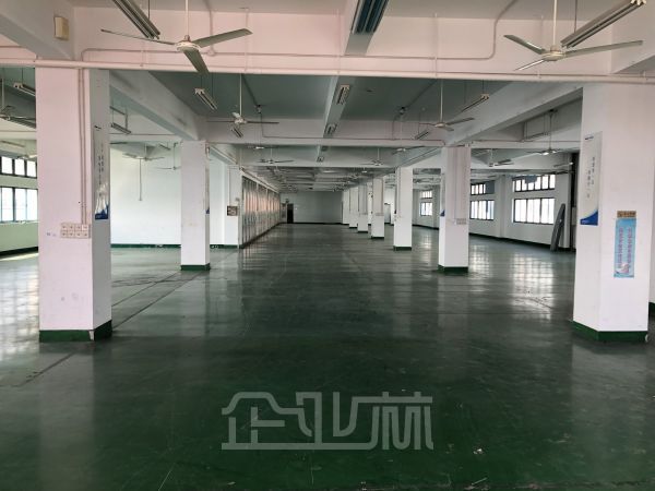 厂房正门图