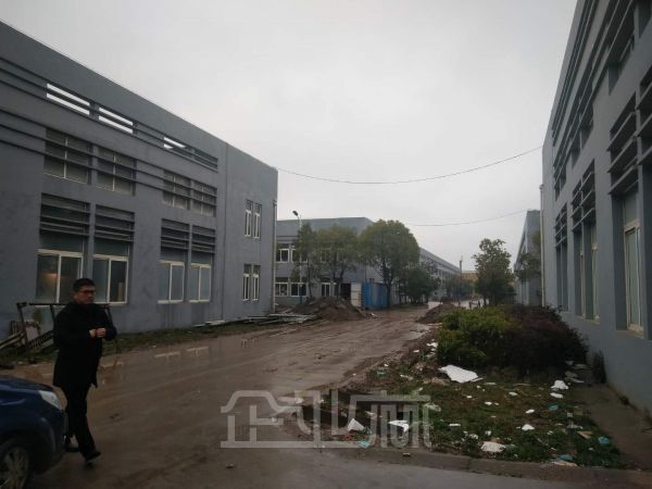 海门经济开发区8000平单层厂房对外出租    租金0.55元/天/平米