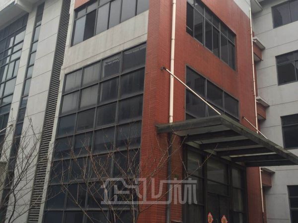 厂房正门图