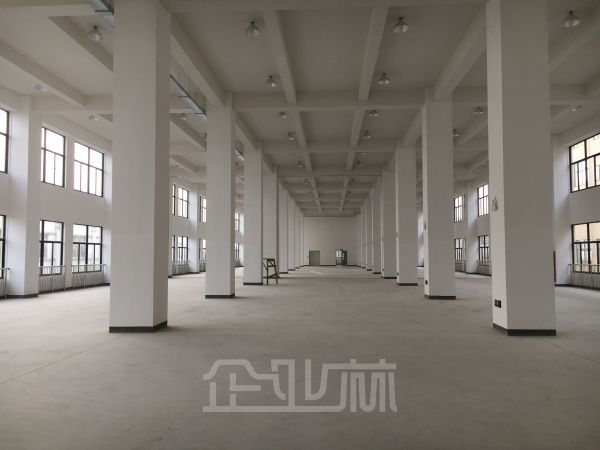 青浦工业区 104板块 三层厂房5200平 7.9米
