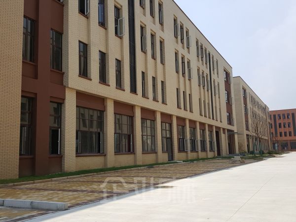 联东全新可租可售三证齐全标准厂房（稀缺产品）