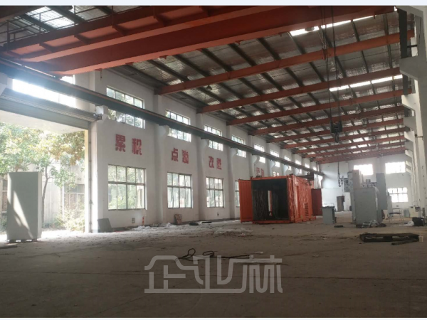 城东开发区独门独院火车头式4000平厂房 可分割 产证齐全