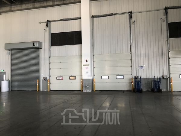 仓库正门图