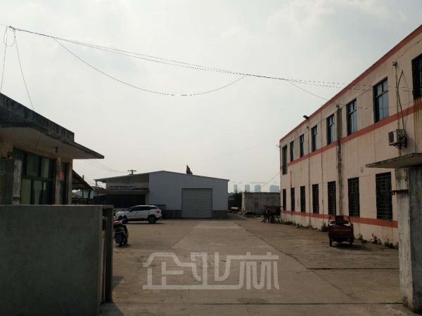 玉山镇原房东2楼火车头式2000平厂房无公摊 可分割产证齐全