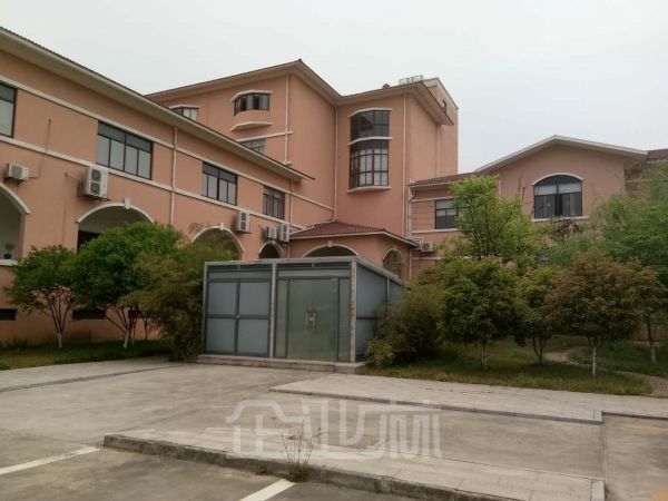厂房正门图