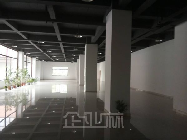 厂房正门图