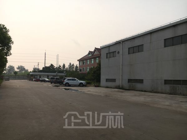 青浦工业区 单层仓库1800平 7米