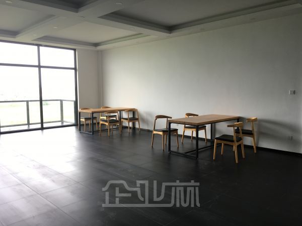 厂房正门图
