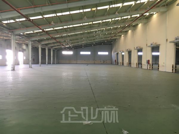 整租高平台仓库10000平 可改做冷库