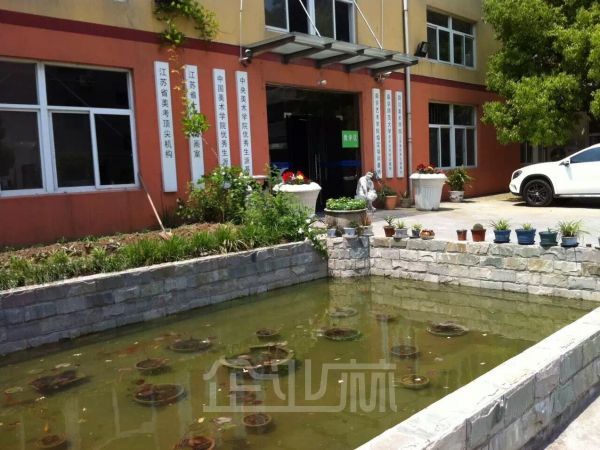 南京六合龙袍施全环境好2500平厂房低价出租！！！（可分割）