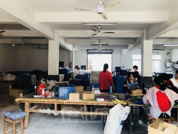 厂房正门图