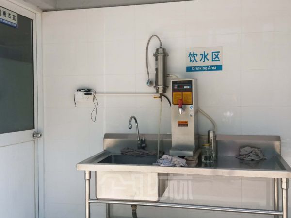 厂房正门图