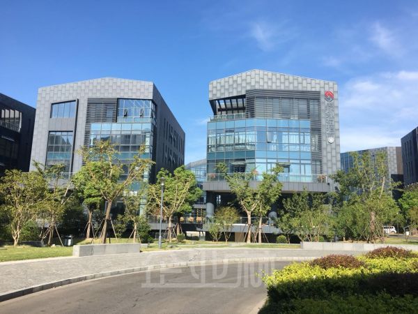 厂房正门图