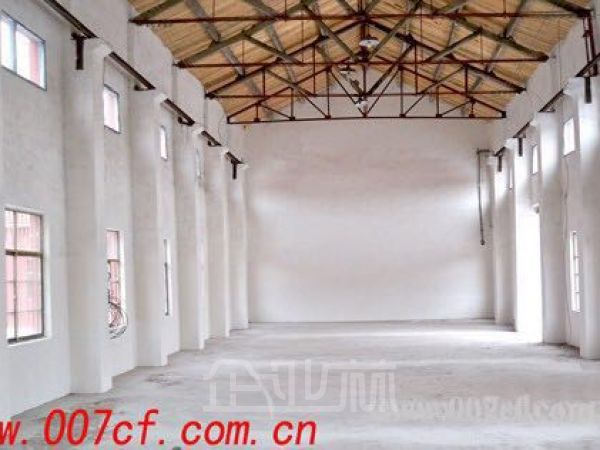 奉贤2300平独门独院仓库对外出租    租金0.8元/天/平米