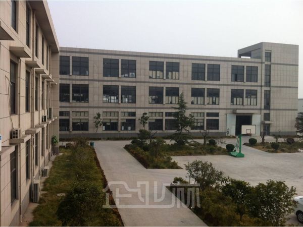 厂房正门图