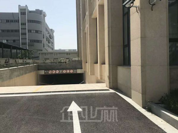 厂房正门图