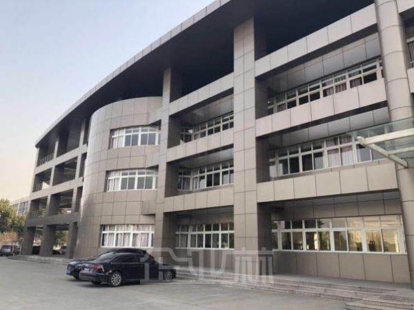 厂房正门图